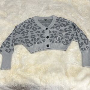 Wild fable grey and black leopard print cropped cardigan